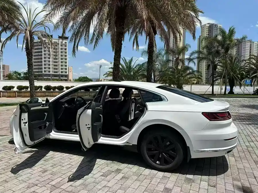 Volkswagen FAW- CC