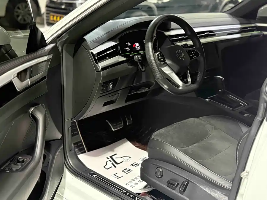 Volkswagen FAW- CC