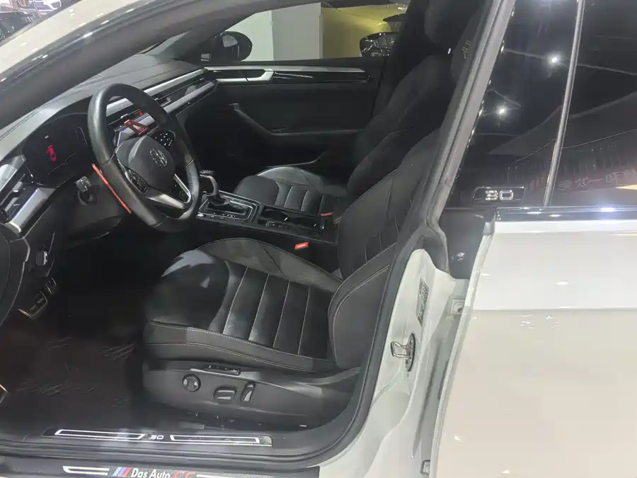 Volkswagen FAW- CC
