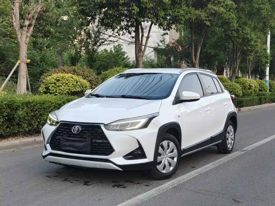 Toyota YARiS L