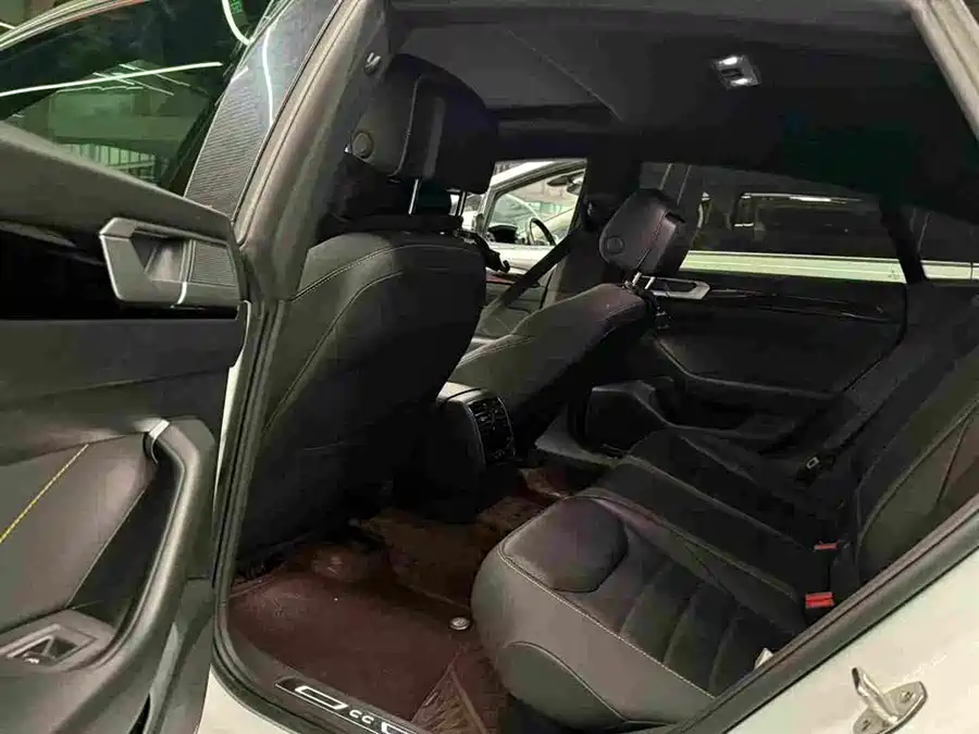 Volkswagen FAW- CC