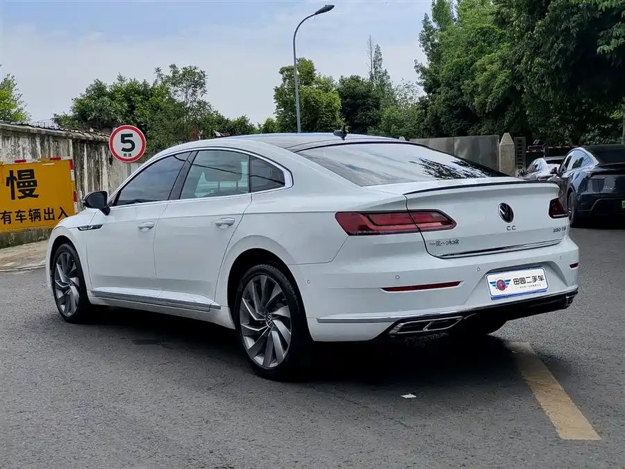 Volkswagen FAW- CC