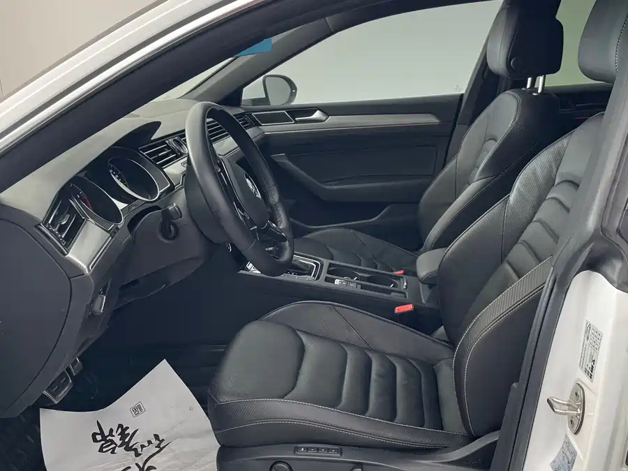 Volkswagen FAW- CC