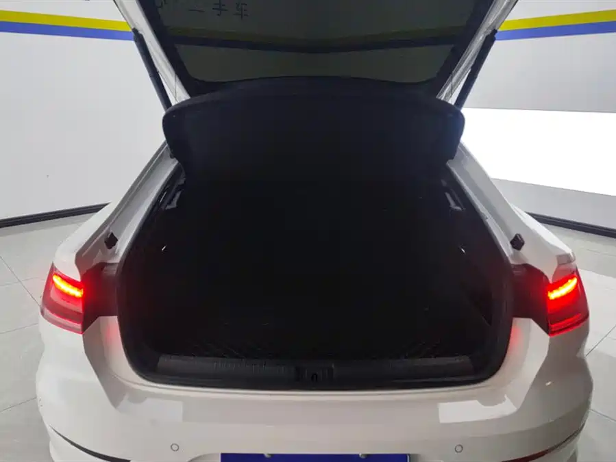Volkswagen FAW- CC