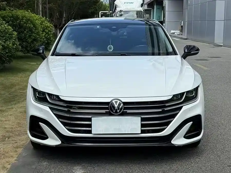 Volkswagen FAW- CC