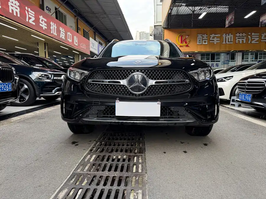 Mercedes Benz GLC