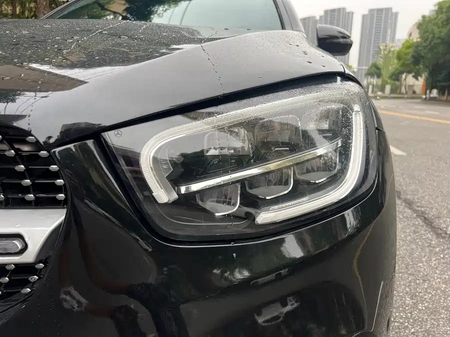 Mercedes Benz GLC