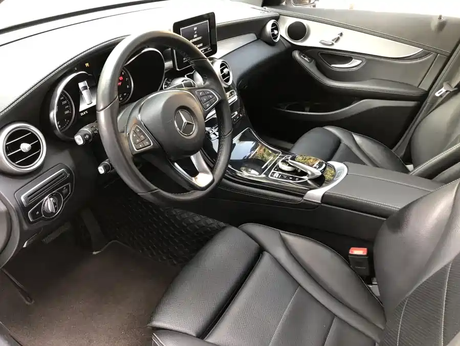 Mercedes Benz GLC