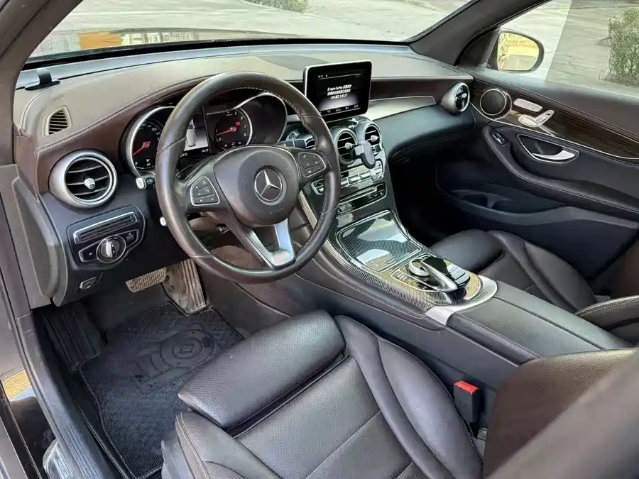 Mercedes Benz GLC