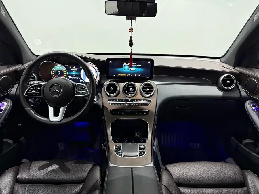 Mercedes Benz GLC