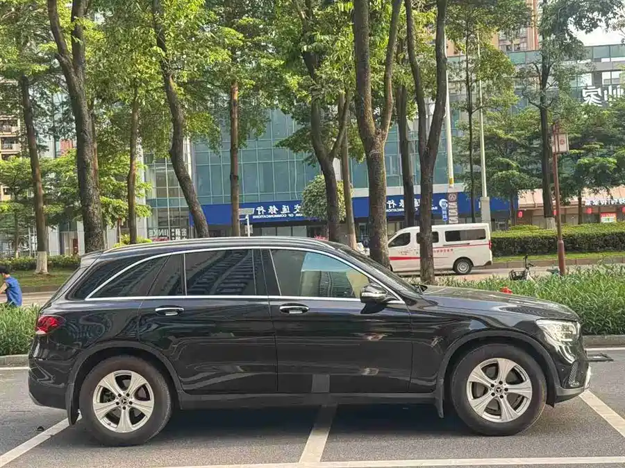 Mercedes Benz GLC