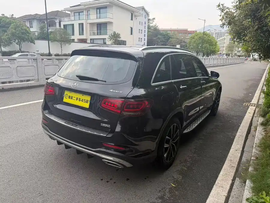 Mercedes Benz GLC