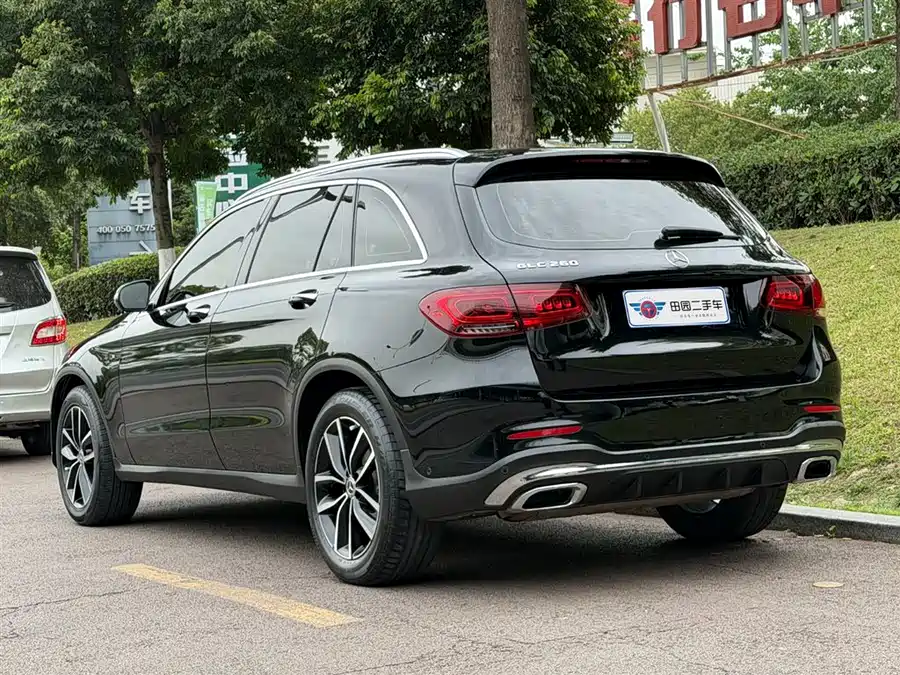 Mercedes Benz GLC