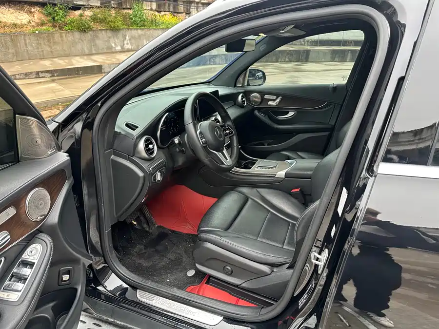 Mercedes Benz GLC