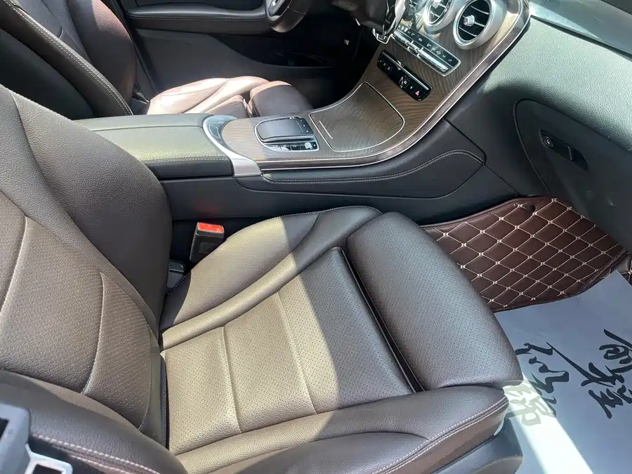 Mercedes Benz GLC