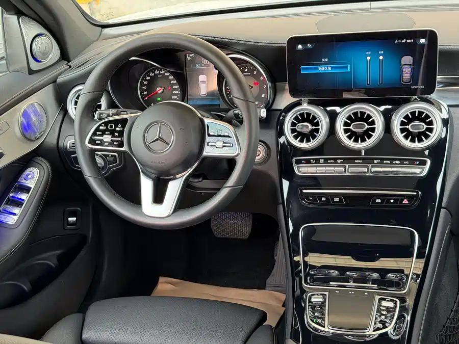 Mercedes Benz GLC