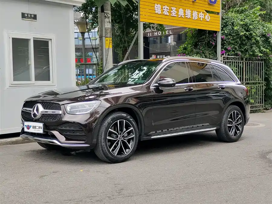 Mercedes Benz GLC