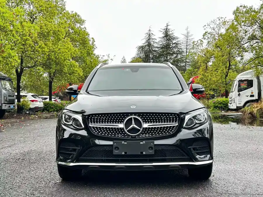 Mercedes Benz GLC