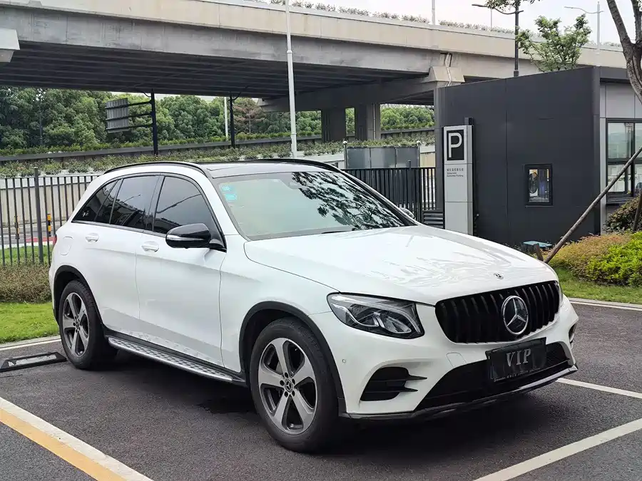 Mercedes Benz GLC