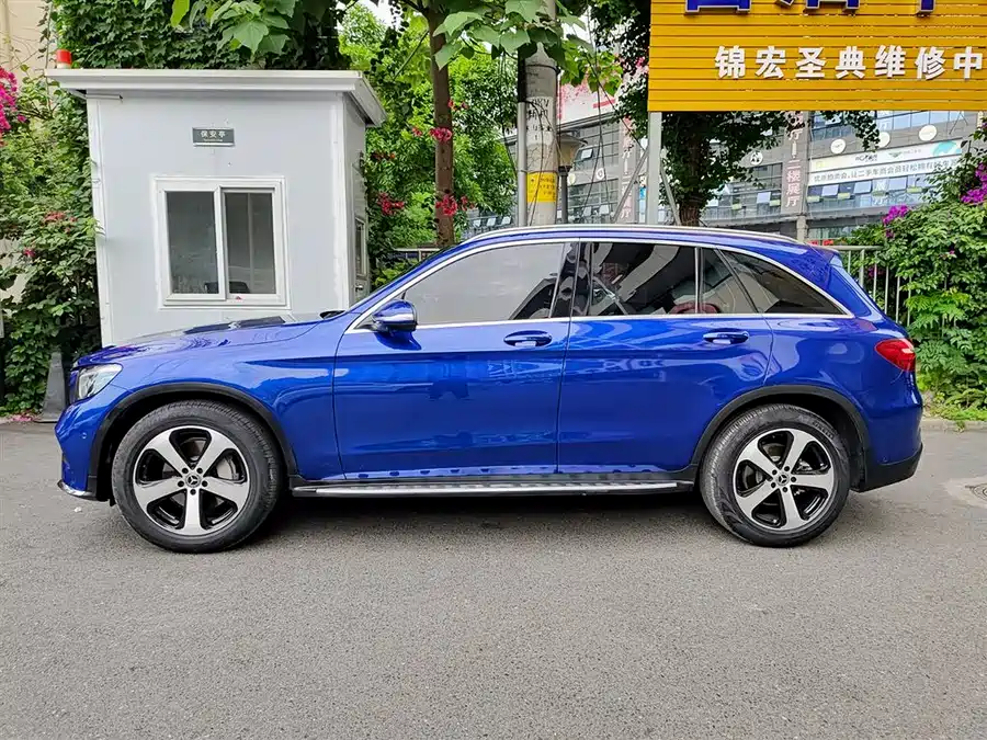 Mercedes Benz GLC
