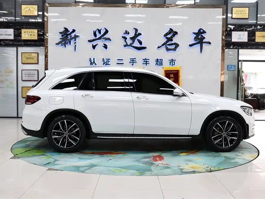 Mercedes Benz GLC
