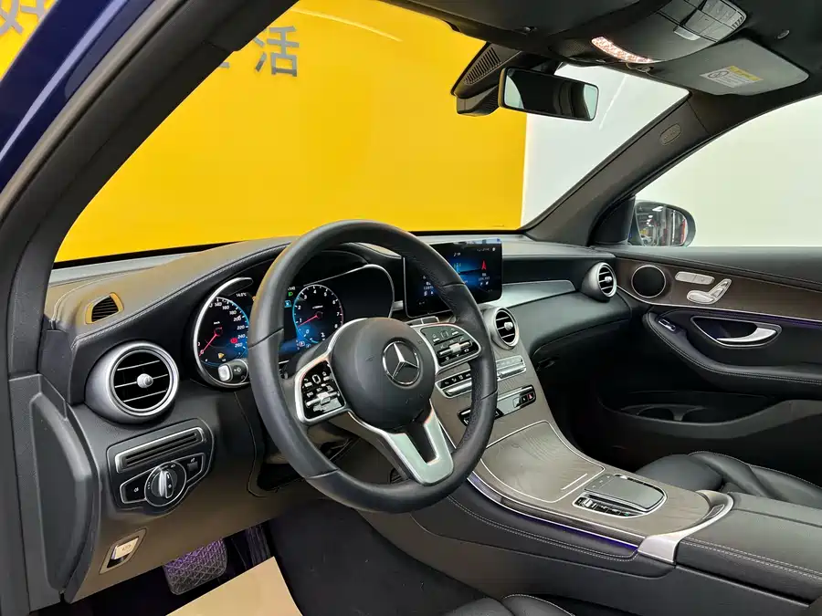 Mercedes Benz GLC