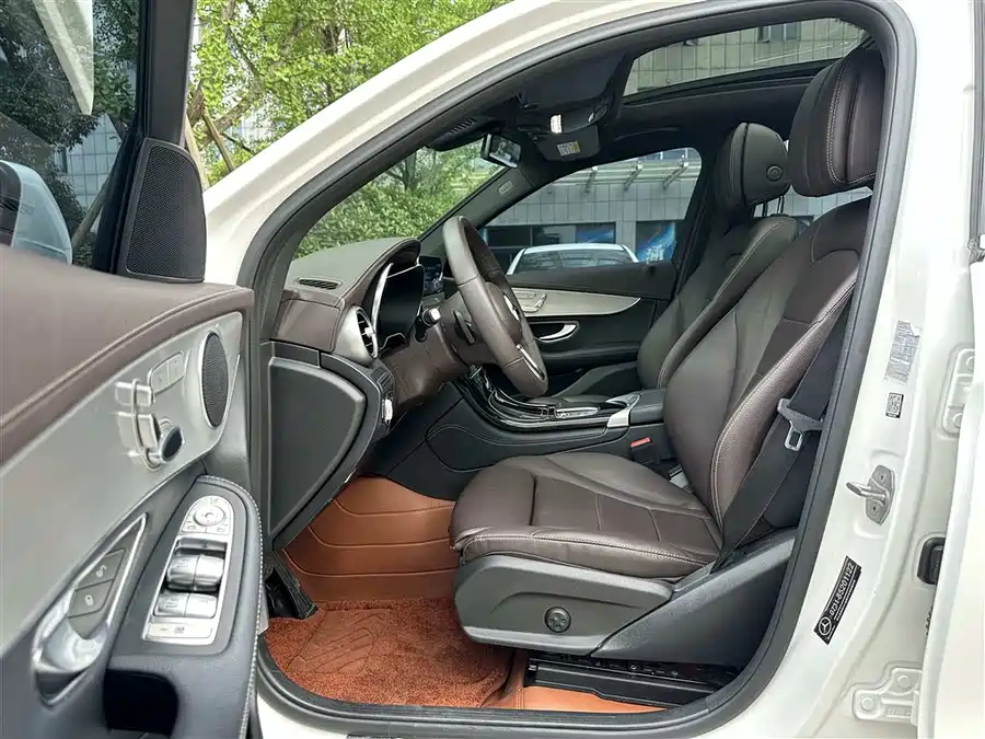 Mercedes Benz GLC