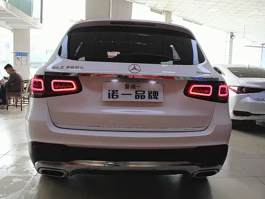 Mercedes Benz GLC