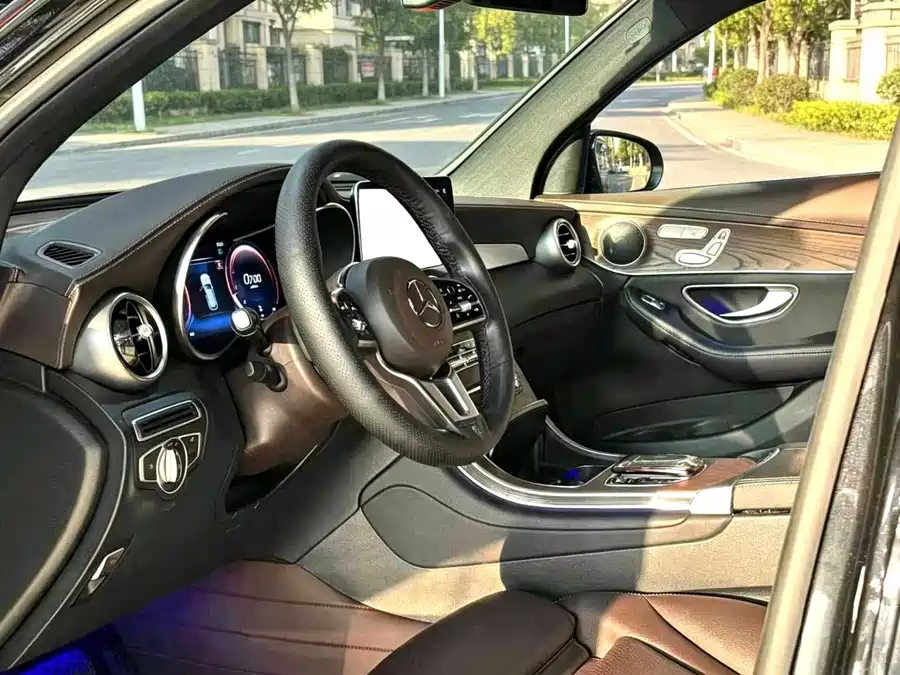 Mercedes Benz GLC