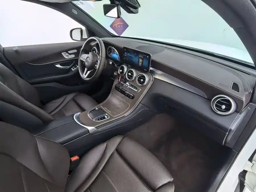 Mercedes Benz GLC