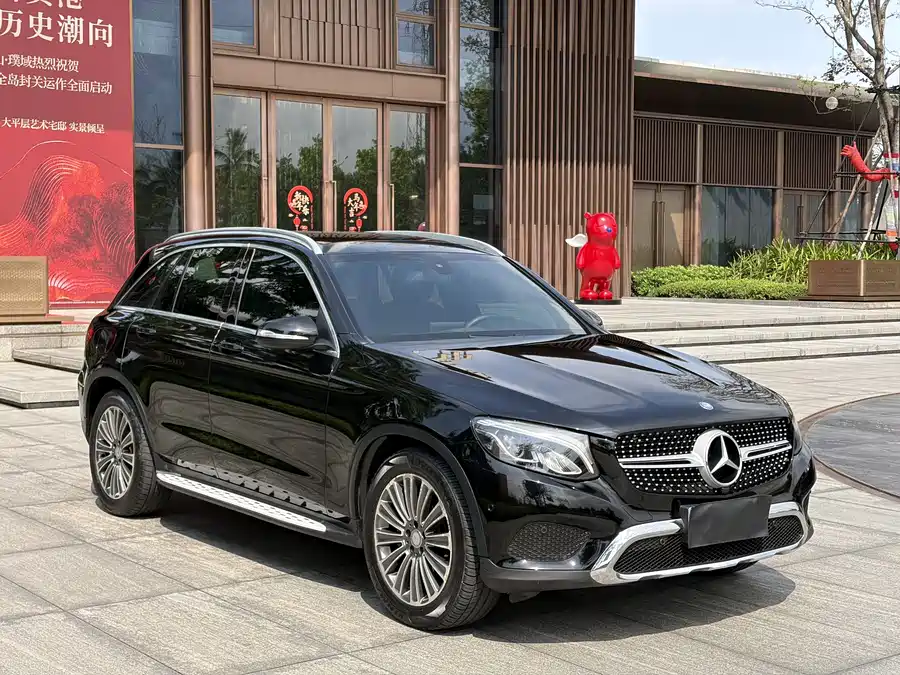 Mercedes Benz GLC