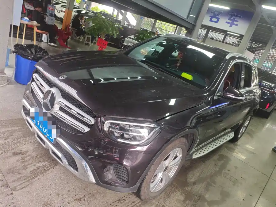 Mercedes Benz GLC
