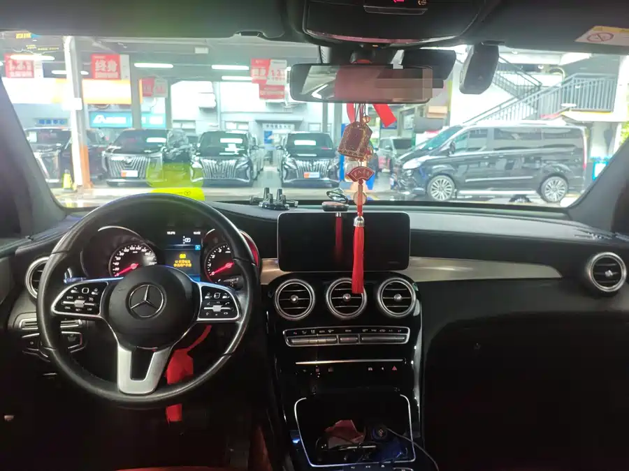 Mercedes Benz GLC