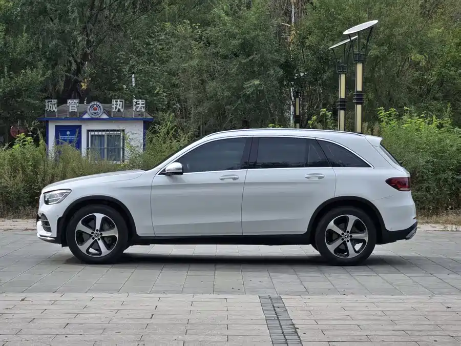 Mercedes Benz GLC