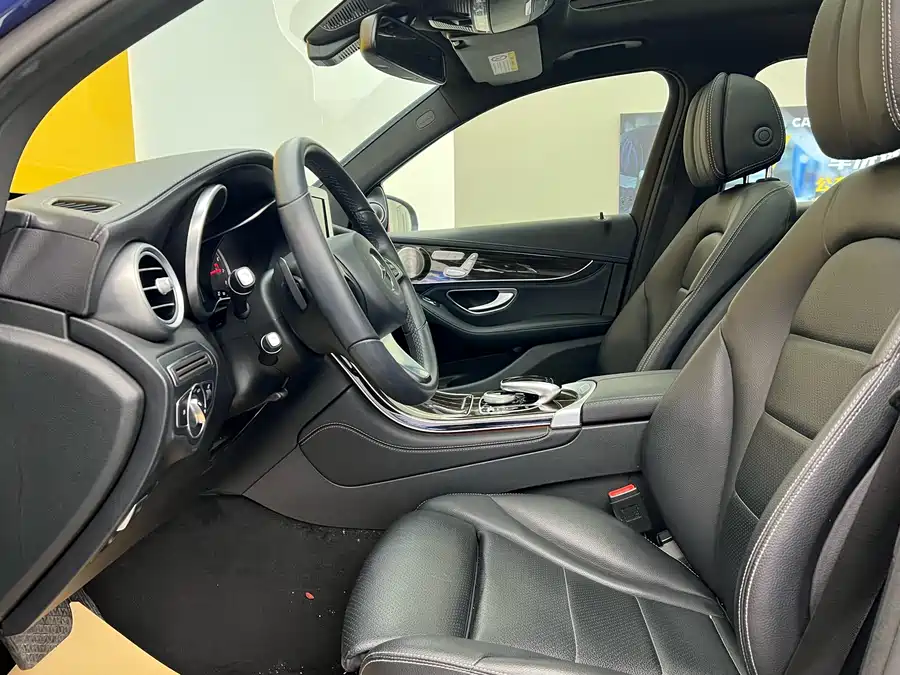 Mercedes Benz GLC