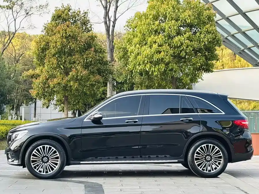 Mercedes Benz GLC
