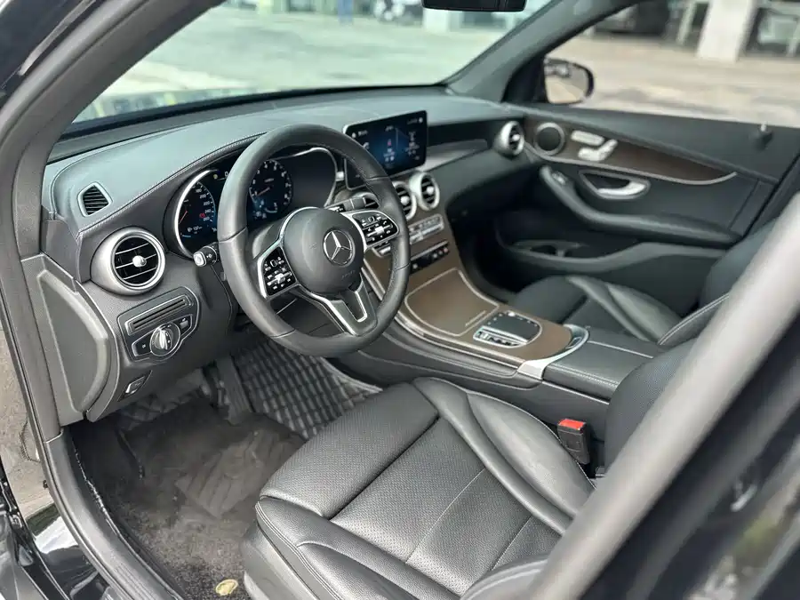 Mercedes Benz GLC