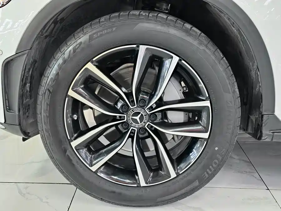 Mercedes Benz GLC
