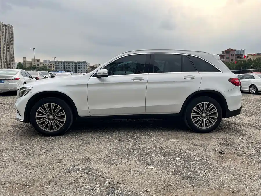 Mercedes Benz GLC