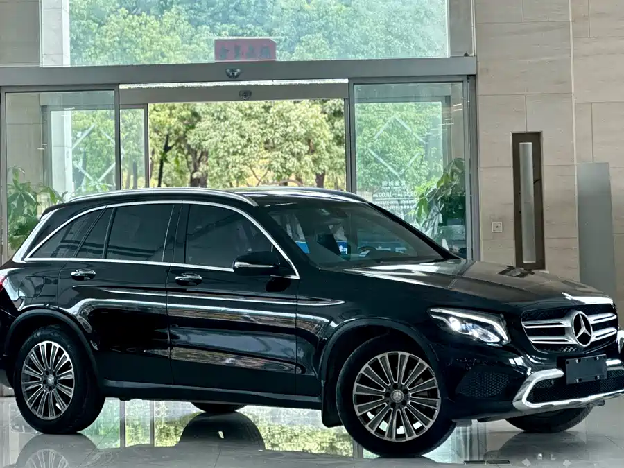 Mercedes Benz GLC