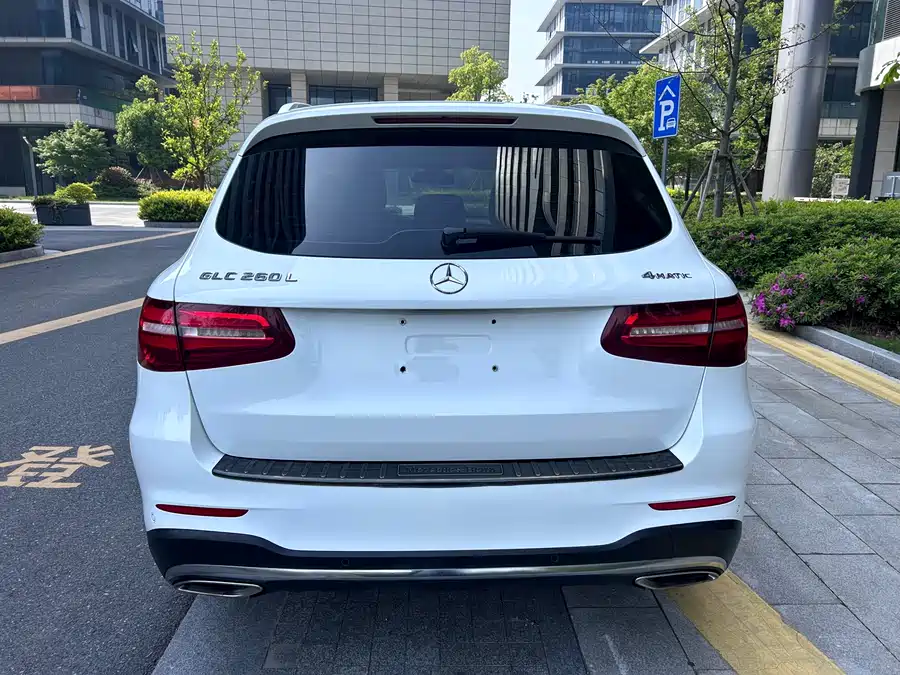 Mercedes Benz GLC