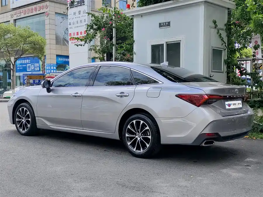 Toyota Avalon