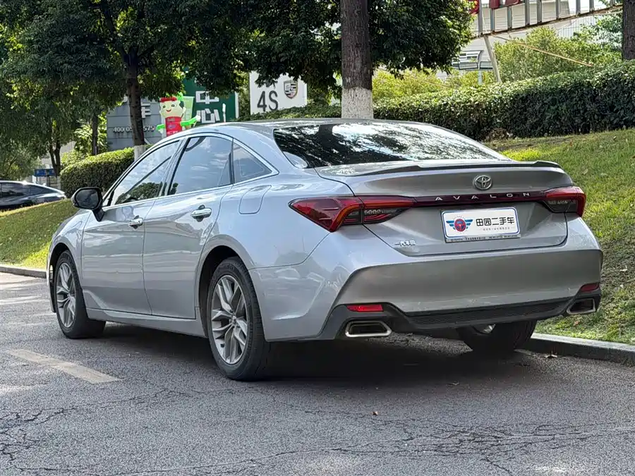Toyota Avalon