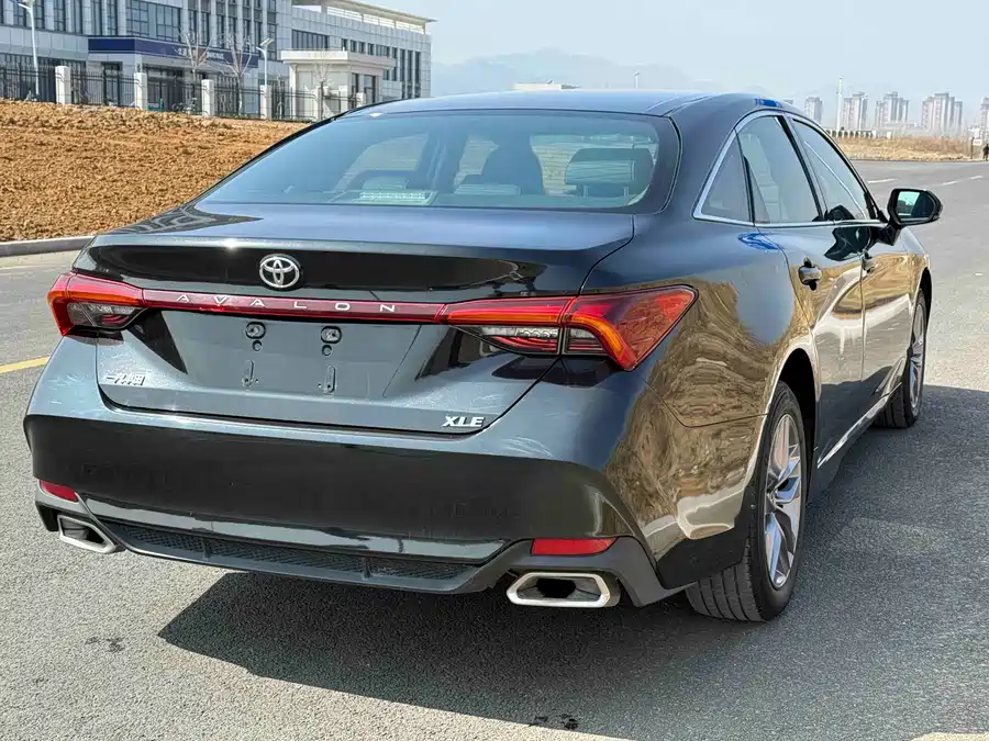 Toyota Avalon