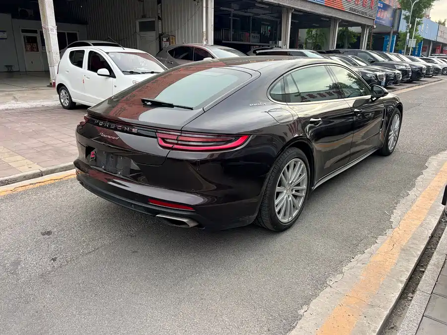 Porsche Panamera