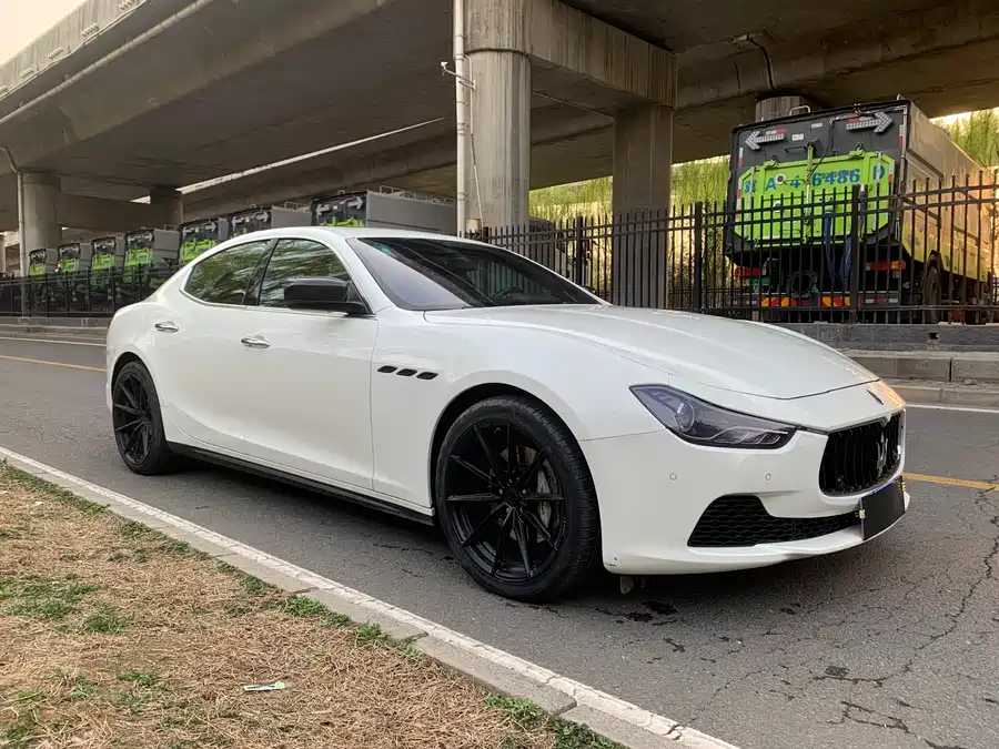 Maserati Ghibli