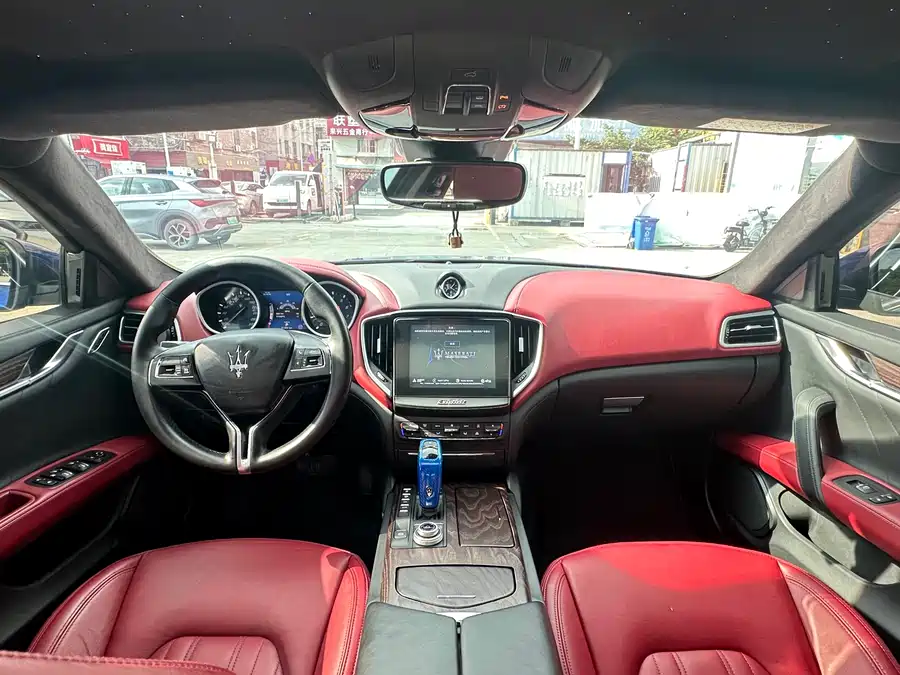 Maserati Ghibli