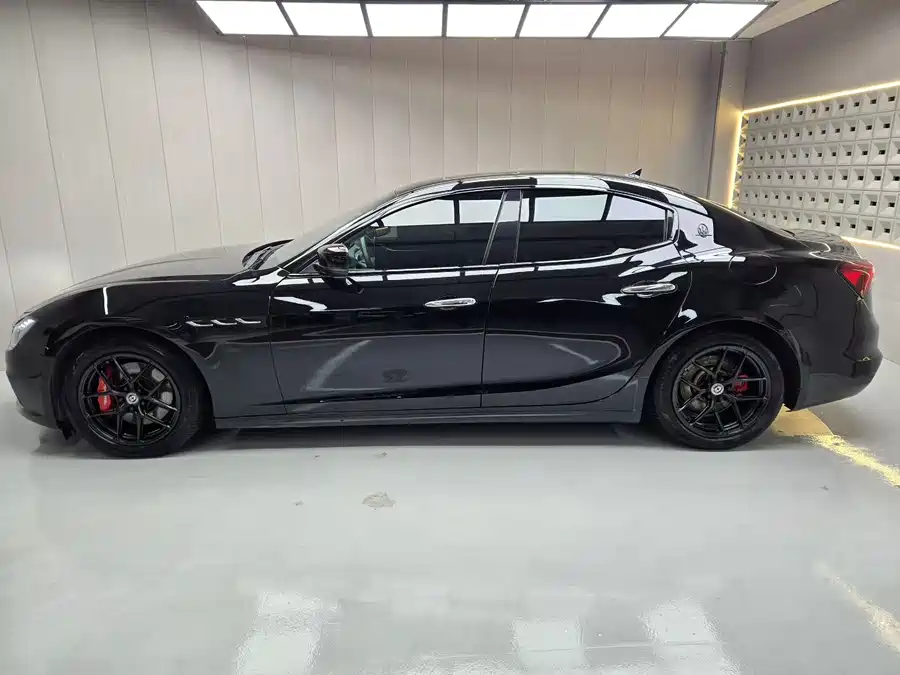 Maserati Ghibli