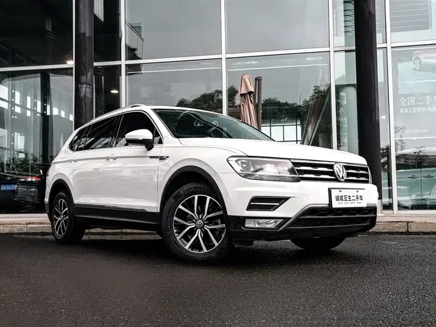 Volkswagen Tiguan L