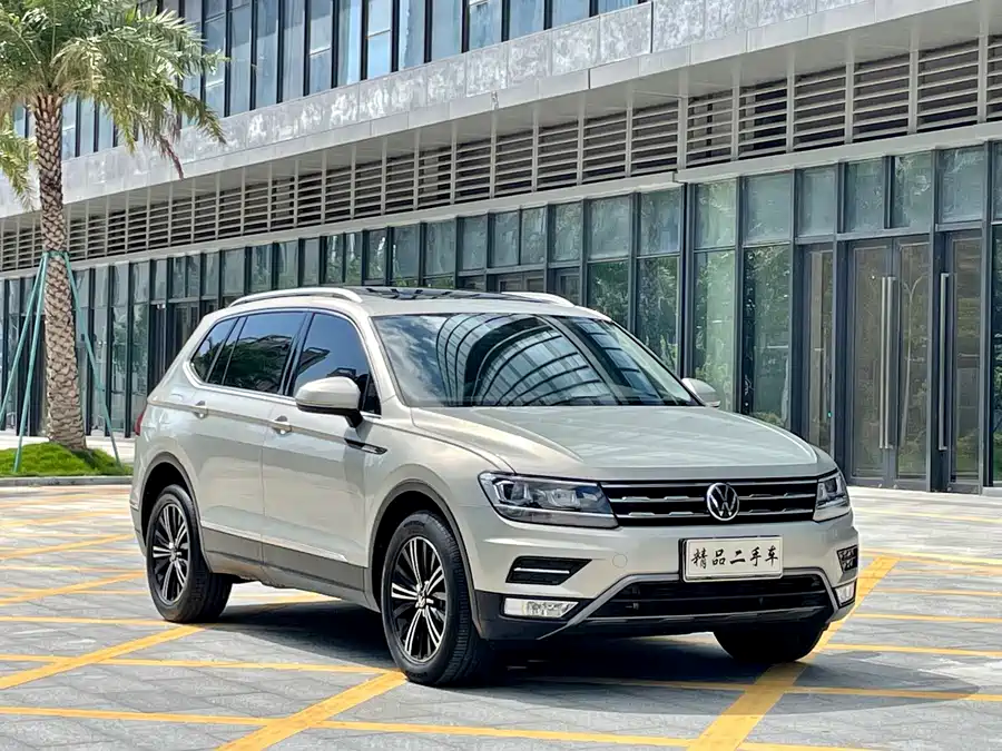 Volkswagen Tiguan L